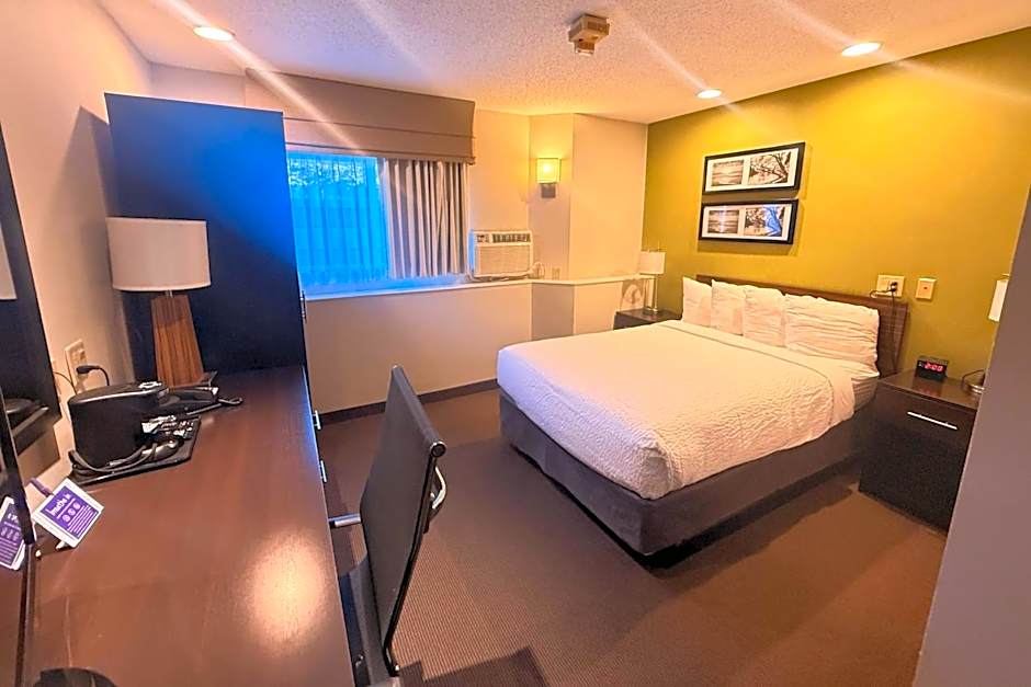 Sleep Inn & Suites Niantic North