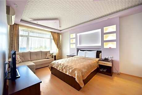 Double or Twin Room with Balcony