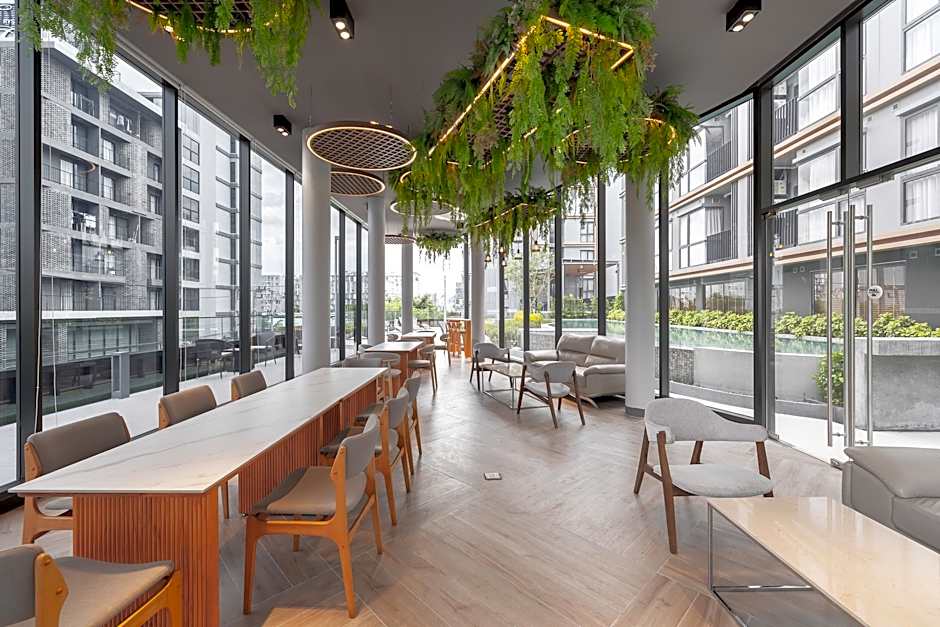 Salaya One Hotel & Service Apartment