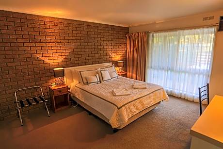 Mount William Suite with Spa Bath