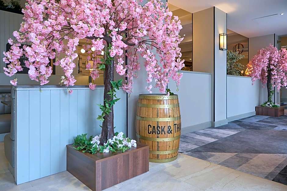 DoubleTree by Hilton Dartford Bridge