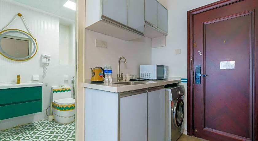 Sunny Apartment Of Grand Continental