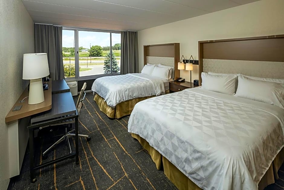 Holiday Inn Detroit Lakes, an IHG Hotel
