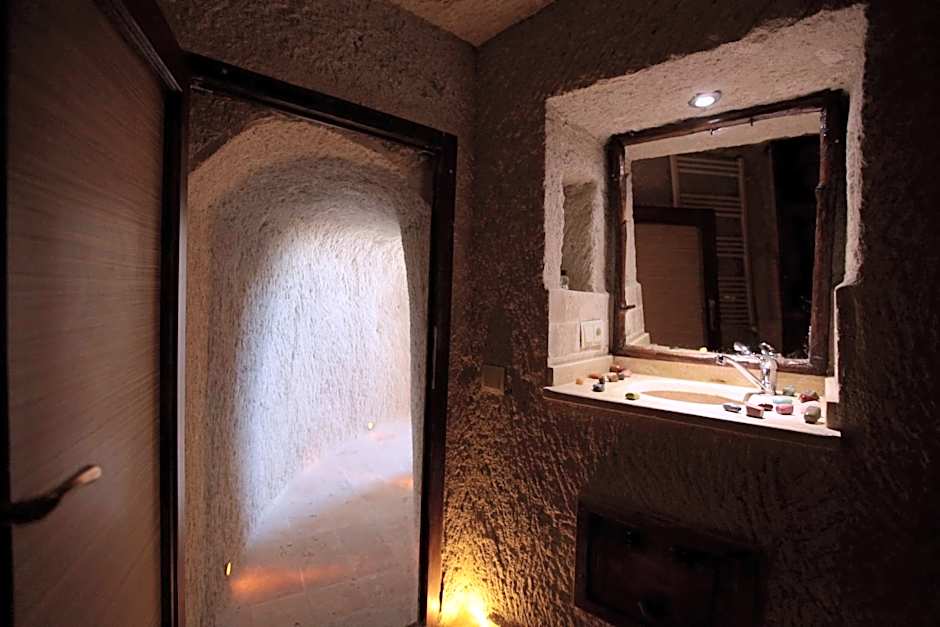 Arif Cave Hotel