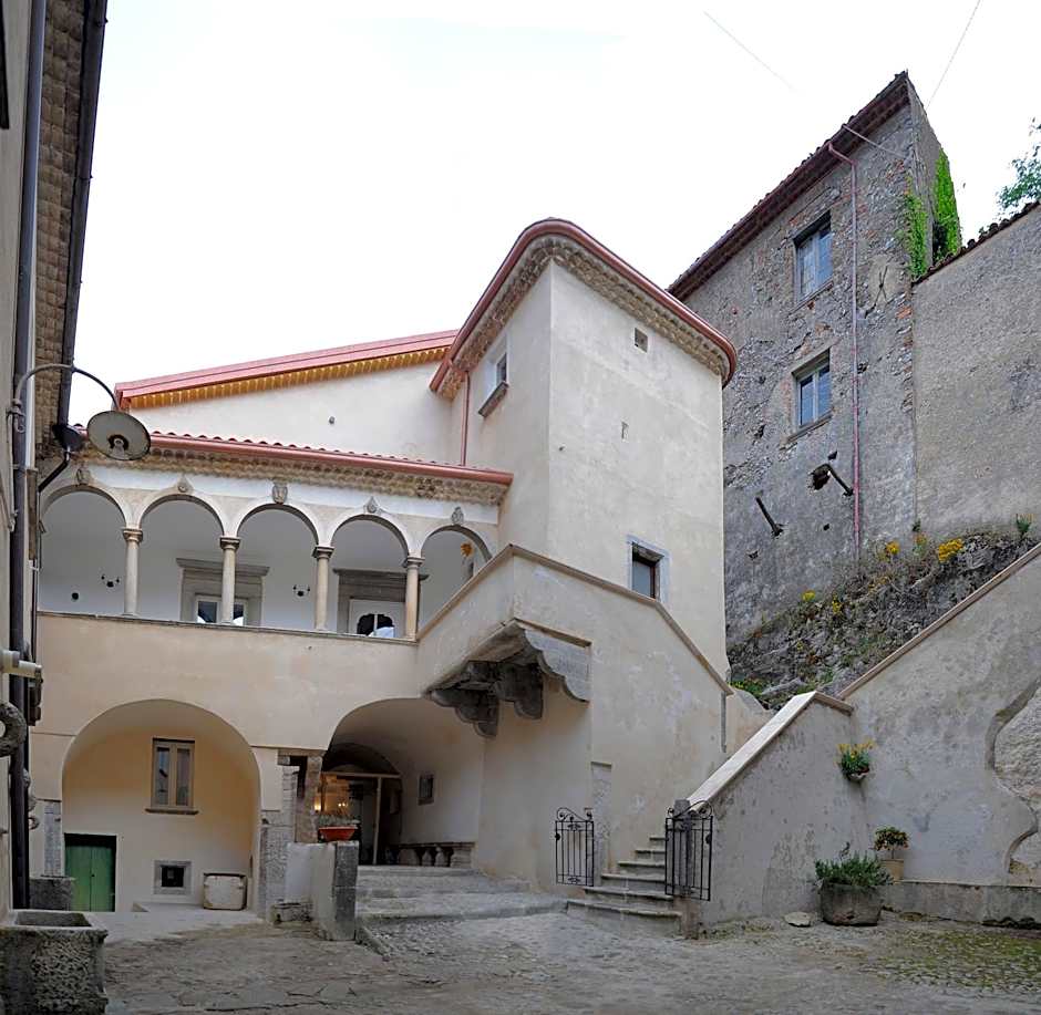 Palazzo Cestari Hotel