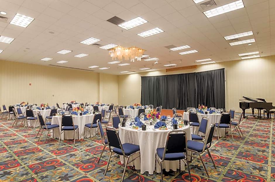 Red Lion Hotel & Conference Center Cheyenne