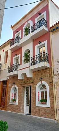 Hotel Diana