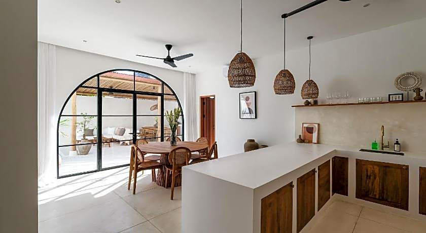 Mahi Mahi Villa and Suites