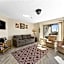 1302b St Thomas Square