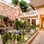 Hotel Colonial Zaci by GuruHotel