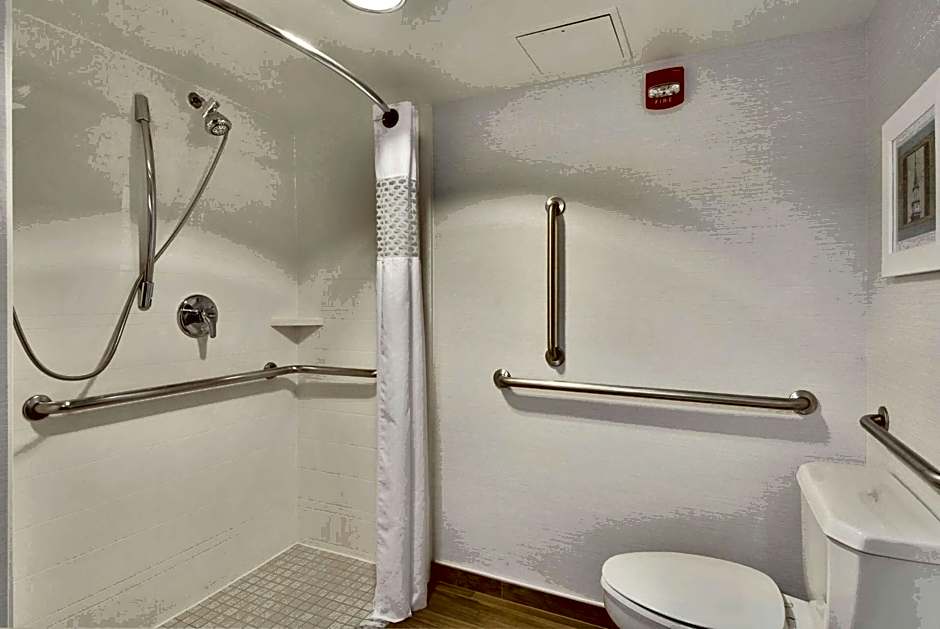 Hampton Inn By Hilton Alexandria-Old Town/King St. Metro