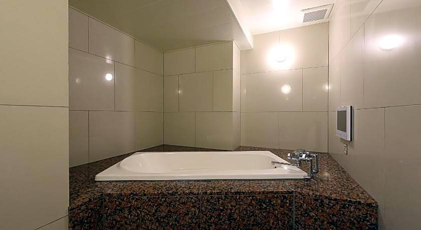 HOTEL Valentine Chiryu - Adult Only