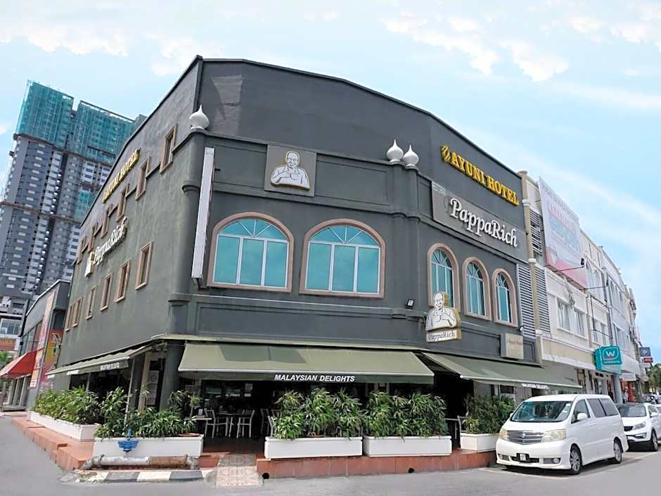 Swing & Pillows - Ayuni Hotel, Bangi Selangor