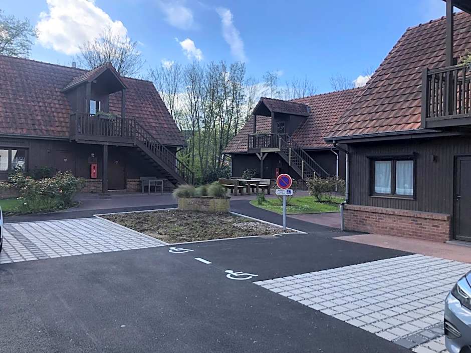 Logis - Hotel Restaurant La Sapinière - Proche Saint Omer