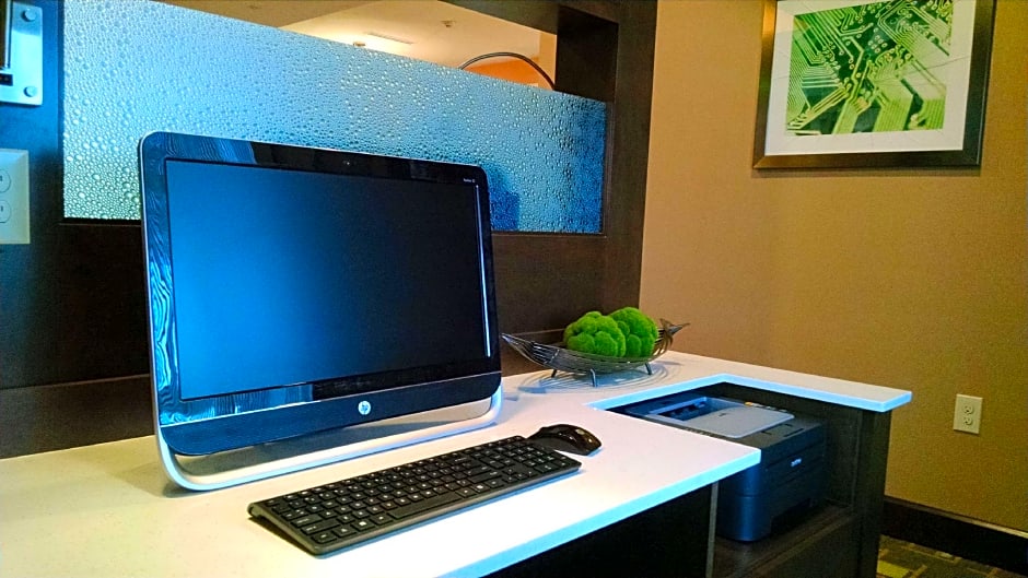 Best Western Plus Flatonia