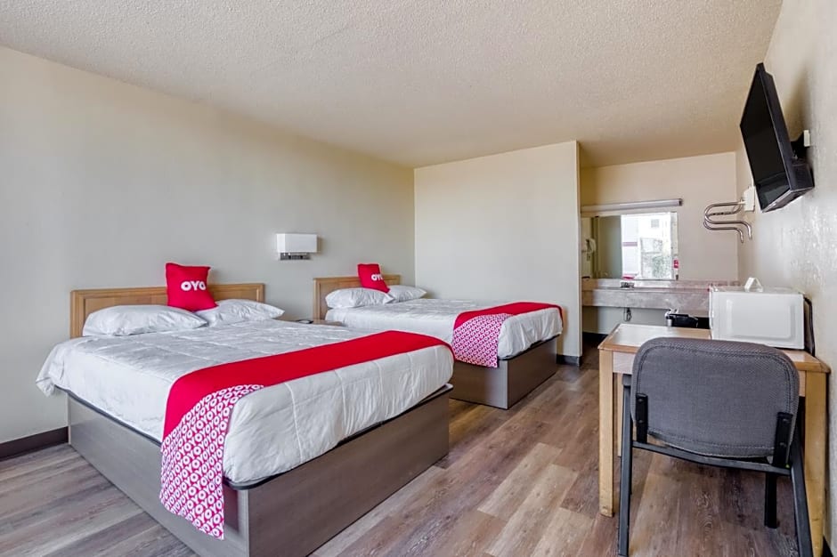 OYO Hotel Waco University Area / I-35