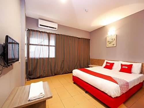 OYO 89676 Hotel 22
