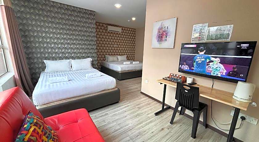 ADA Hotel & Apartment