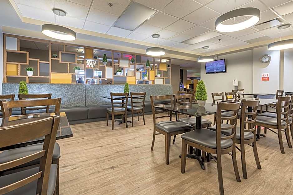 Quality Inn & Suites Victoriaville