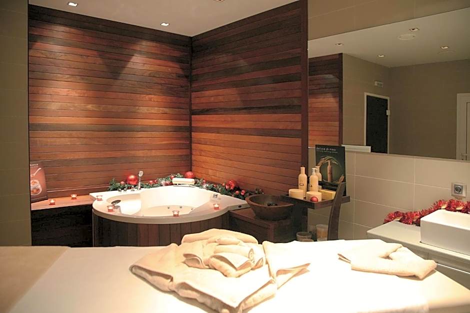 Festa Winter Palace Hotel