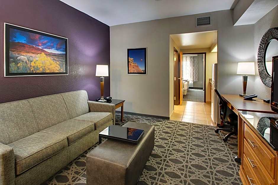 Drury Inn & Suites Albuquerque