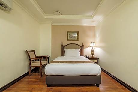 Standard Double Room (Breakfast for 2)