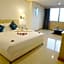Bay Hotel Srinakarin