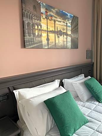 Standard Double or Twin Room with Balcony