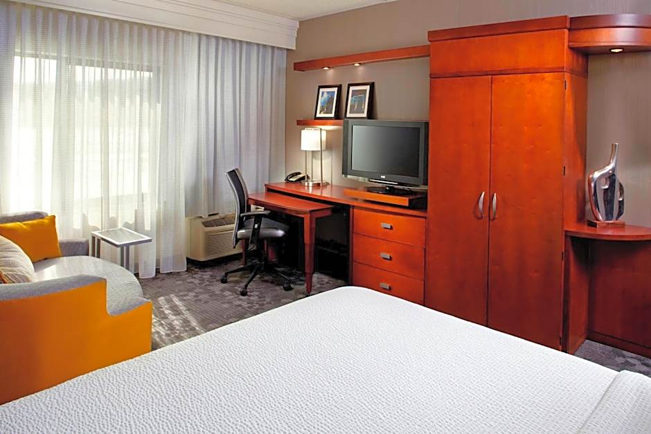 Courtyard by Marriott Dayton-University of Dayton