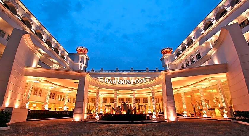 Harmoni One Convention Hotel and Service Apartments
