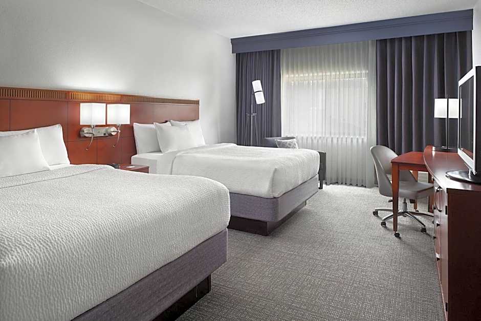 Courtyard by Marriott Charlotte Arrowood