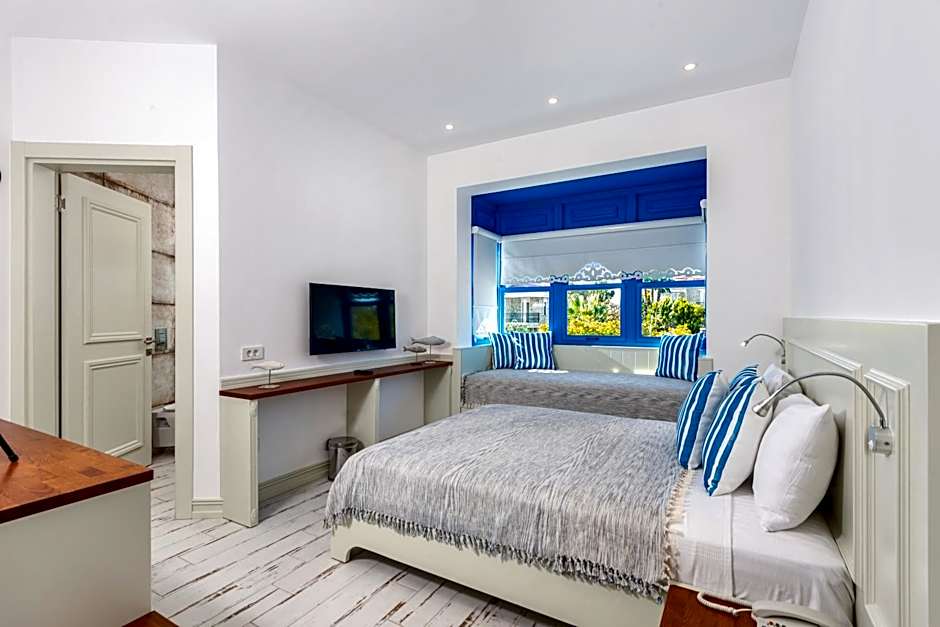 Rhodium Hotel Alacatı