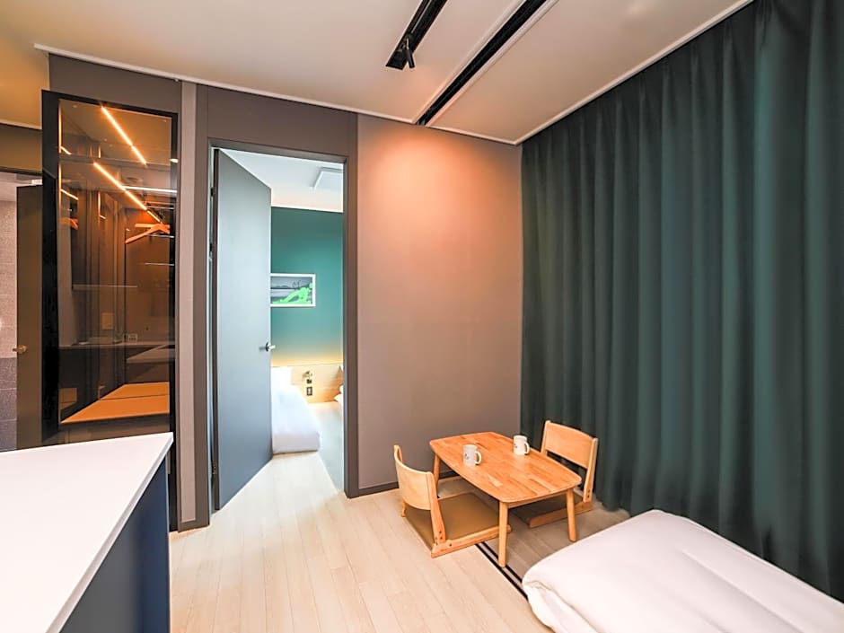 Busan Nampo Cotice The Ground