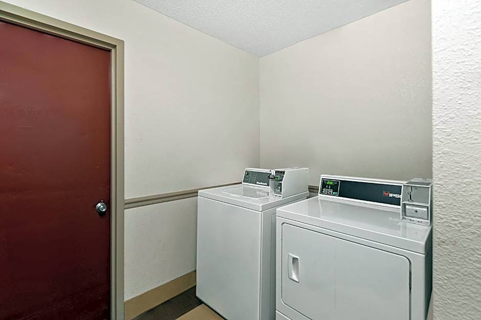 Red Roof Inn Martinsburg