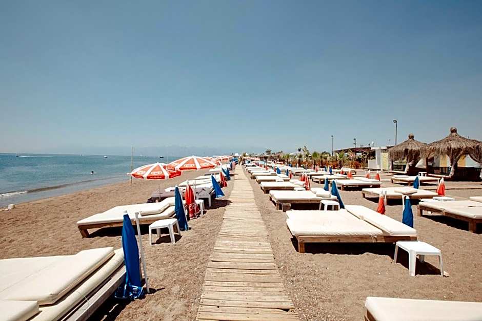 Laren Sea Side Hotel Spa