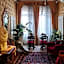 Friendly Venice Suites