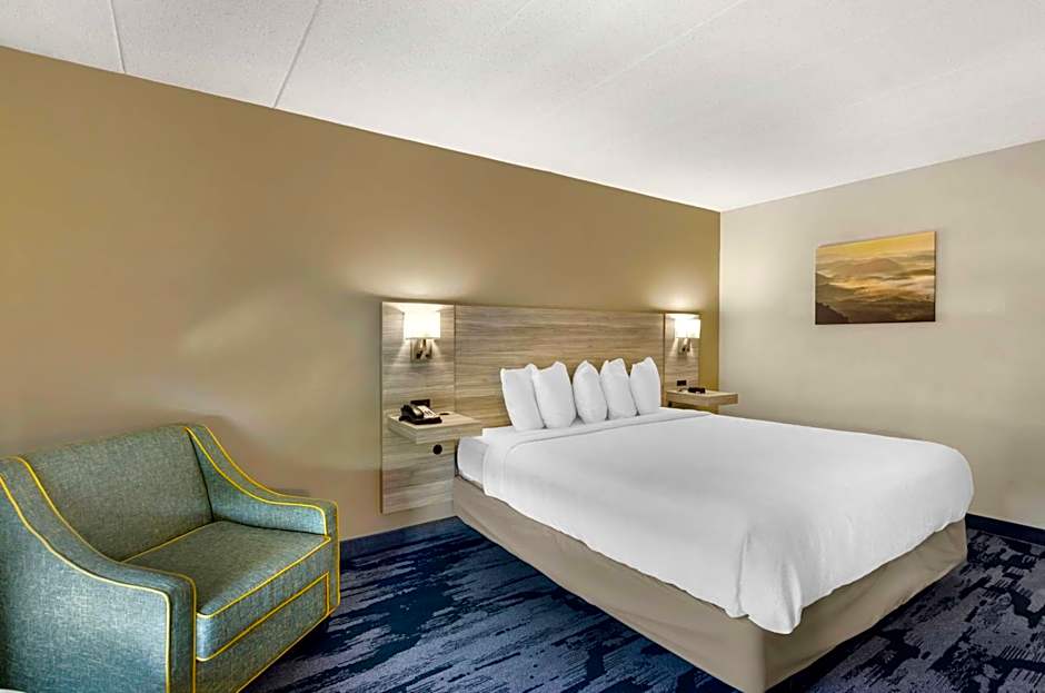 Best Western Plus Beckley Inn