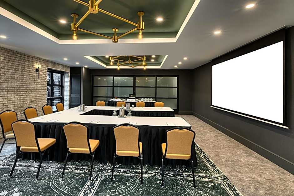 The Insignia Hotel, Sarnia, a Tribute Portfolio Hotel