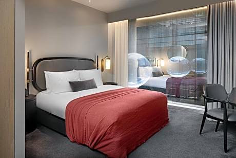 Standard Room with Queen Bed and City View