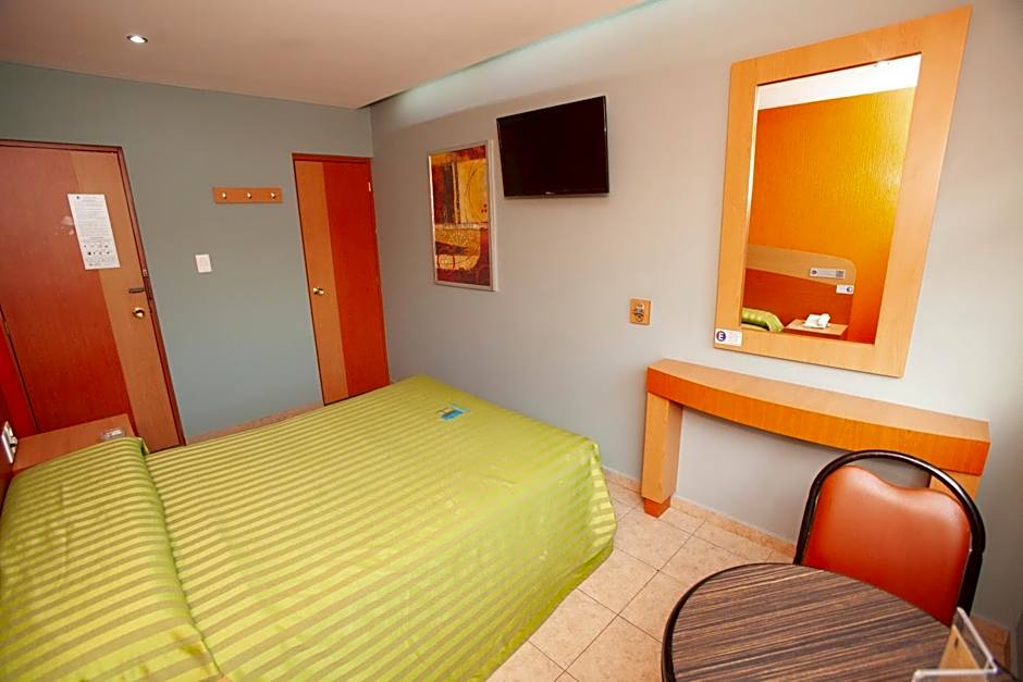 Hotel Lira - Sólo Adultos