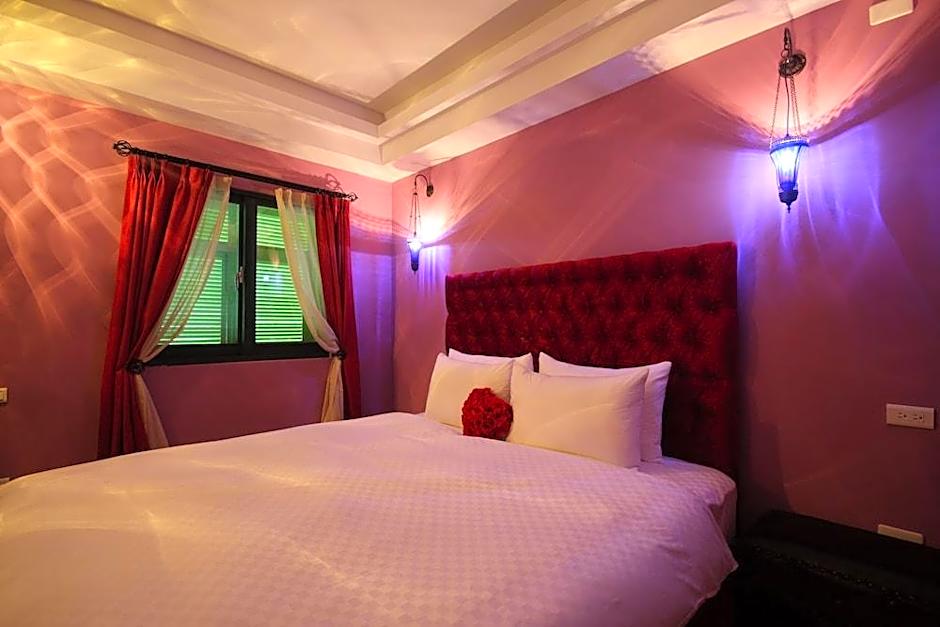 Moroccan Holiday Suite