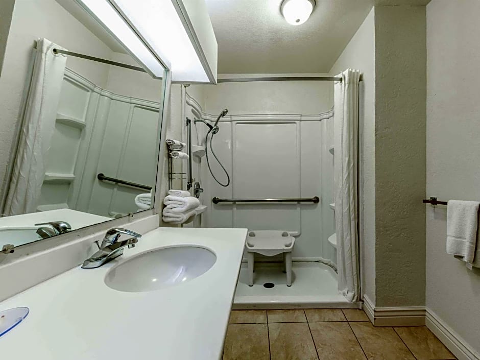 Super 8 by Wyndham Abilene North
