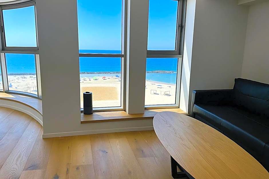 Luxurious Beach apartments