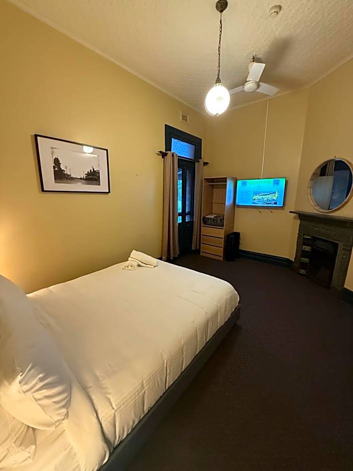Bellbird Hotel
