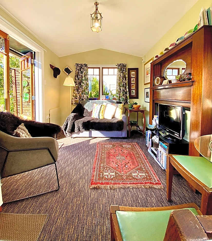 Ah House City B&B Nelson