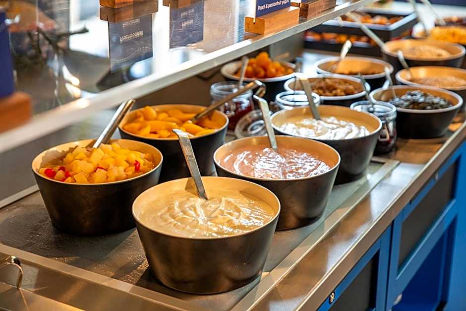 MEININGER Hotel Berlin East Side Gallery