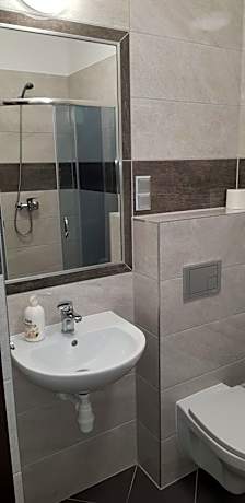 Triple Room with Shower