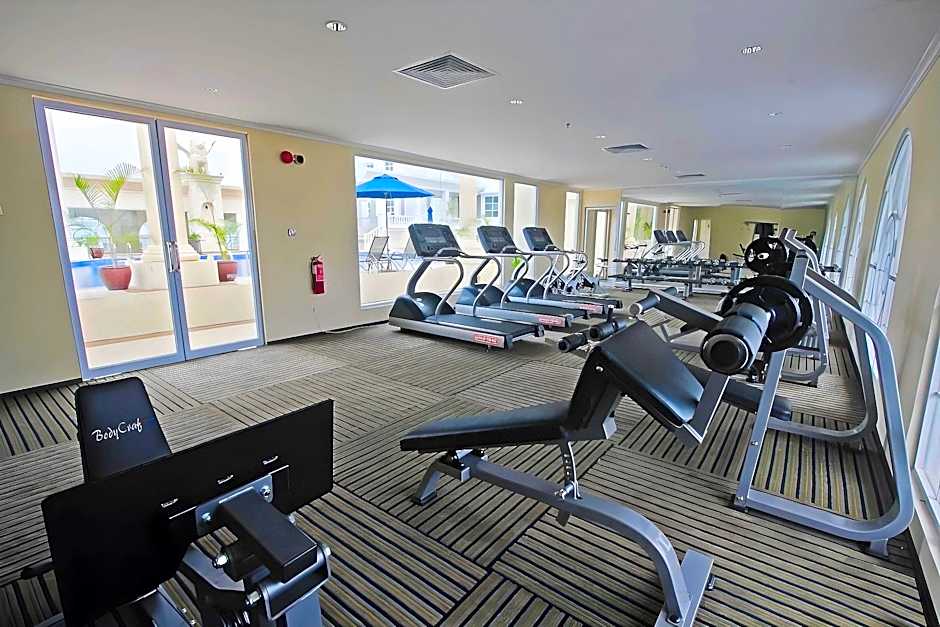 Harmoni One Convention Hotel & Service Apartments