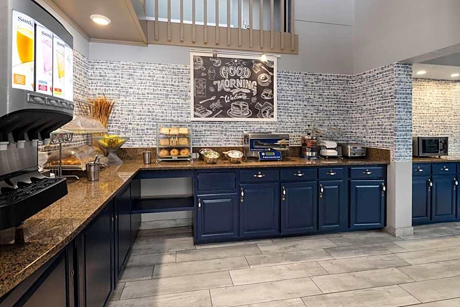 AmericInn by Wyndham Chippewa Falls