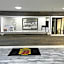 Super 8 by Wyndham Lake Charles/Sulphur